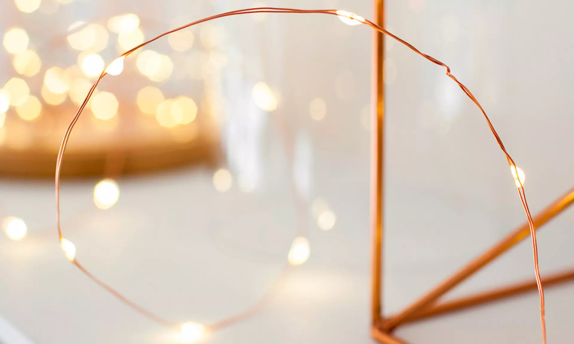 1, 2 ou 3 guirlandes décoratives avec 10 et 20  lumières LED - Second Medium