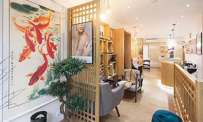 Jusqu'à 50% de remise sur Massage - Californien chez Dame Paris