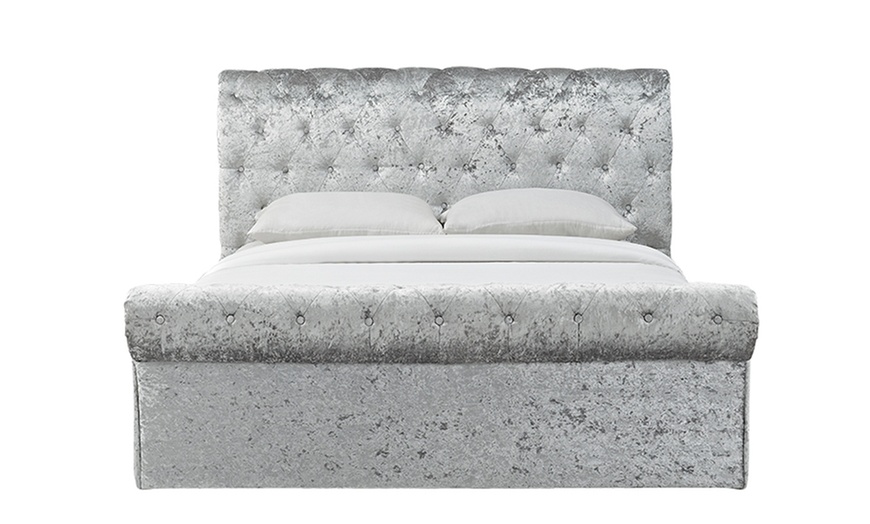 Image 3: Crushed Velvet Storage Bed