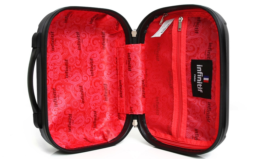 Image 5: Cabin and Vanity Case Luggage Set