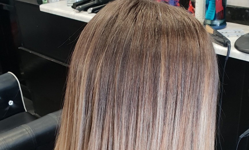 Image 8: Brazilian Keratin Treatment