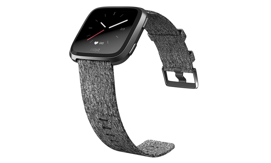 Image 8: Fitbit Versa Special Edition