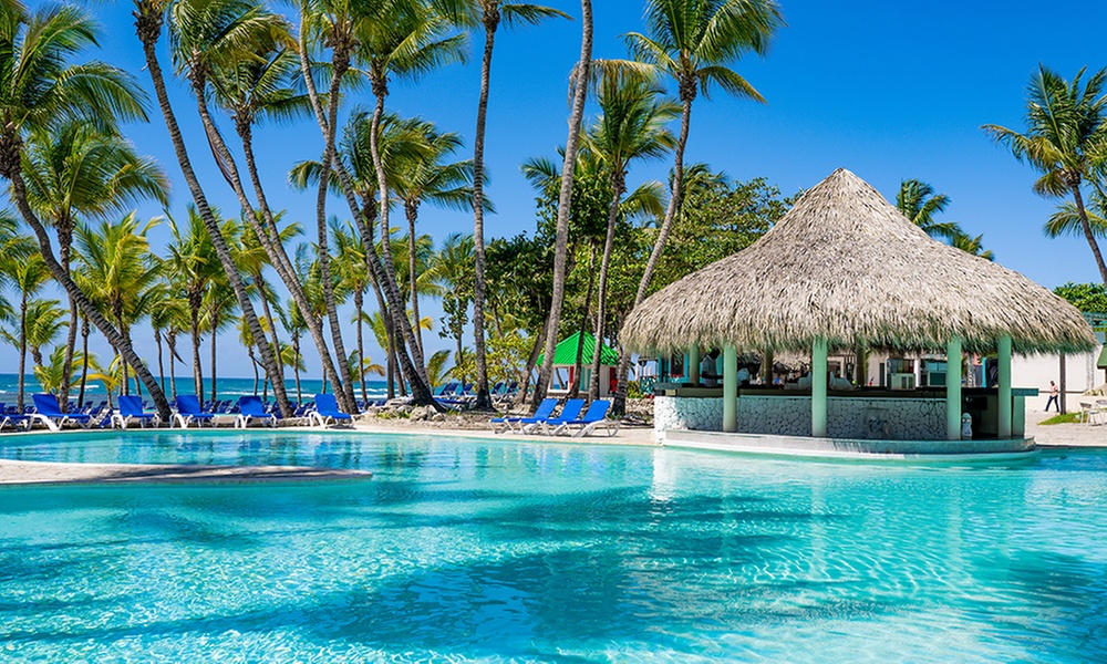 ✈ 3 or 5-Night Dominican Republic Vacation with Hotels and Air