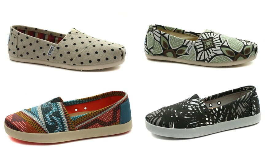 Image 1: Women's TOMS Espadrilles