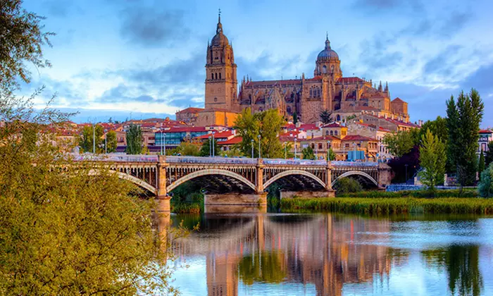 Salamanca: habitación doble con opción a desayuno