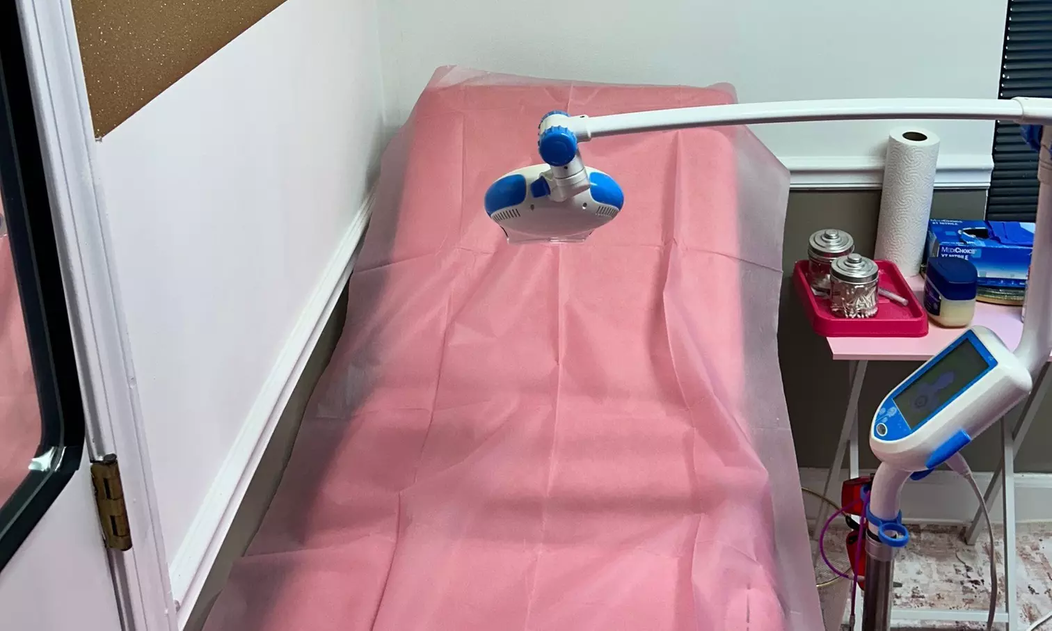 Individual Tooth Gem or 1, 2, or 3 In Office Teeth Whitening (70 min)