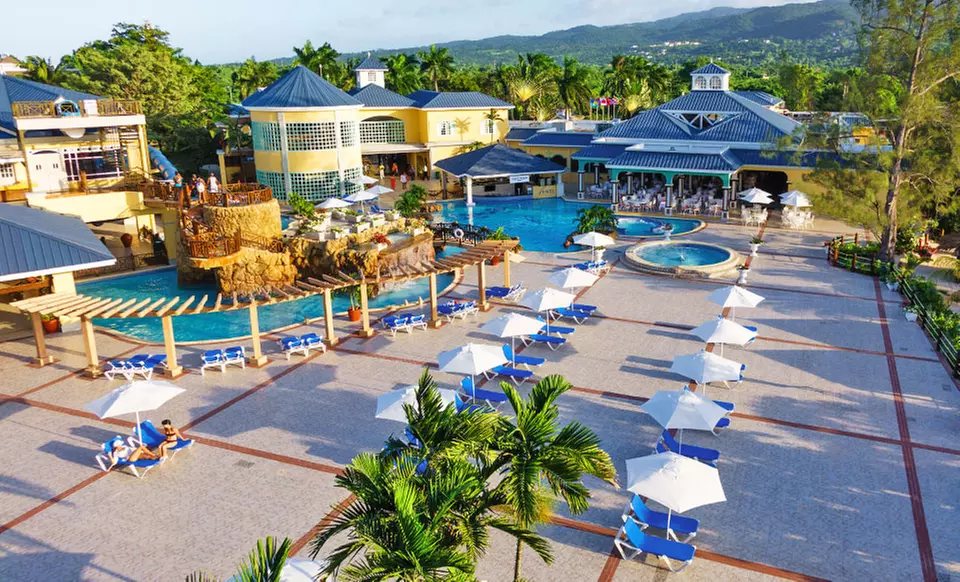 4- or 6-Night All-Inclusive Jewel Paradise Cove Resort Stay with Airfare. Price/Person Based on Double Occupancy. - Primary Image