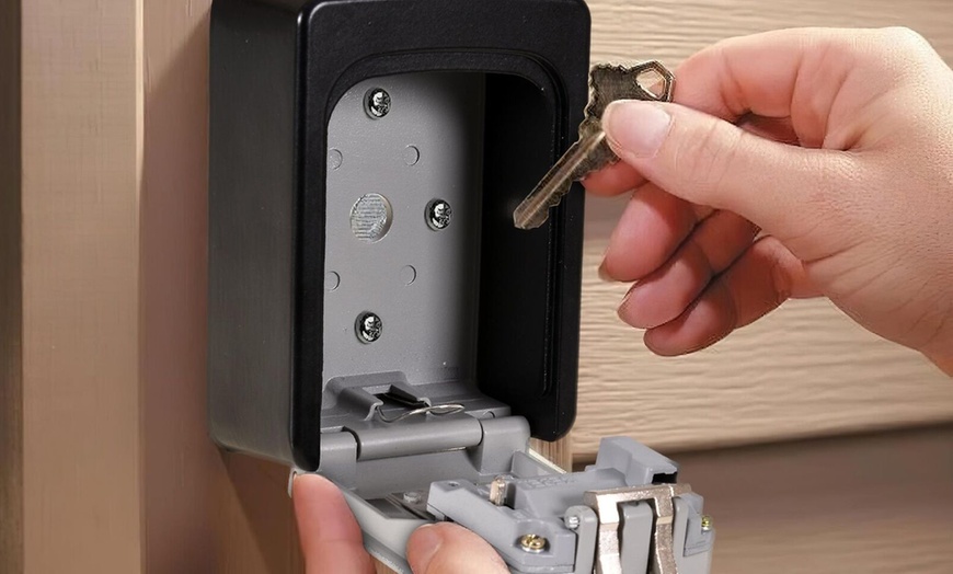 Image 4: Heavy-Duty Wall-Mounted Key Safe