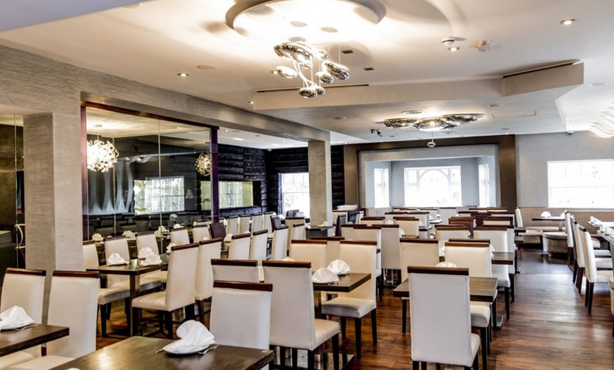 Image 8: £15 for £30 worth of spend towards Food & Drinks at Everest Abercorn (50% off)