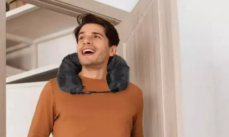 Hidden Storage Travel Neck Pillow