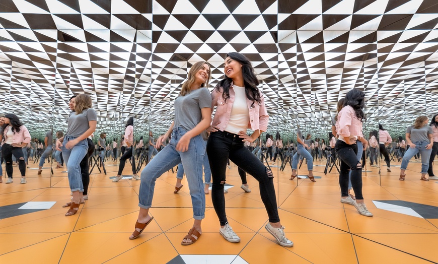 Image 2: Museum Of Illusions Orlando: Admission Tickets!