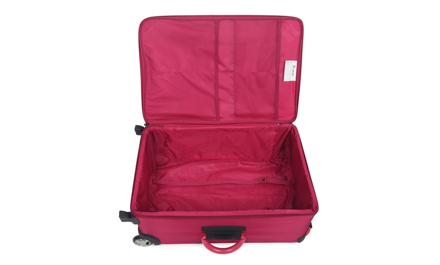 Image 14: It Luggage Lightweight Trolley