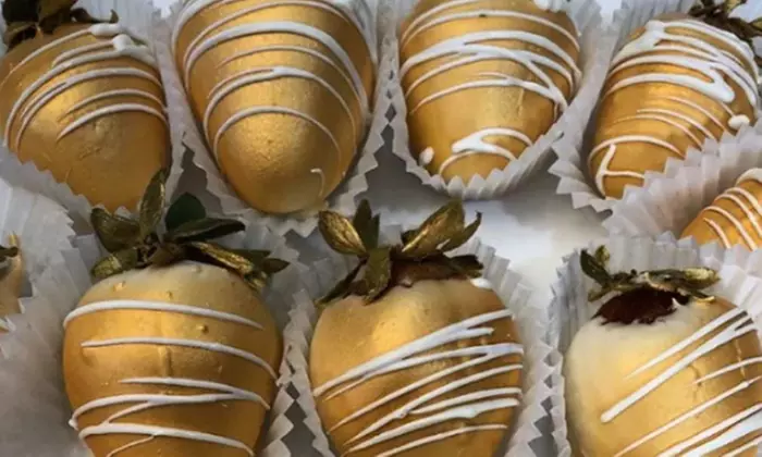 Enjoy Cake Pops, Cupcakes, Cookies & More Delicious Treats