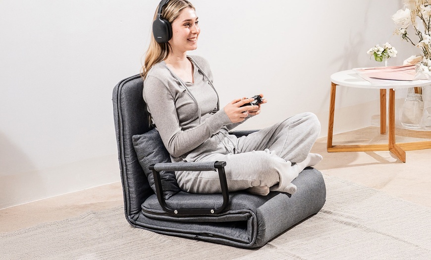 Image 4: Sofá cama convertible con sistema clic-clac, de Innovagoods