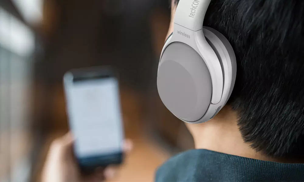 TechComm Chord Active Noise Cancelling Over-Ear Wireless Bluetooth Headphones - Second Medium