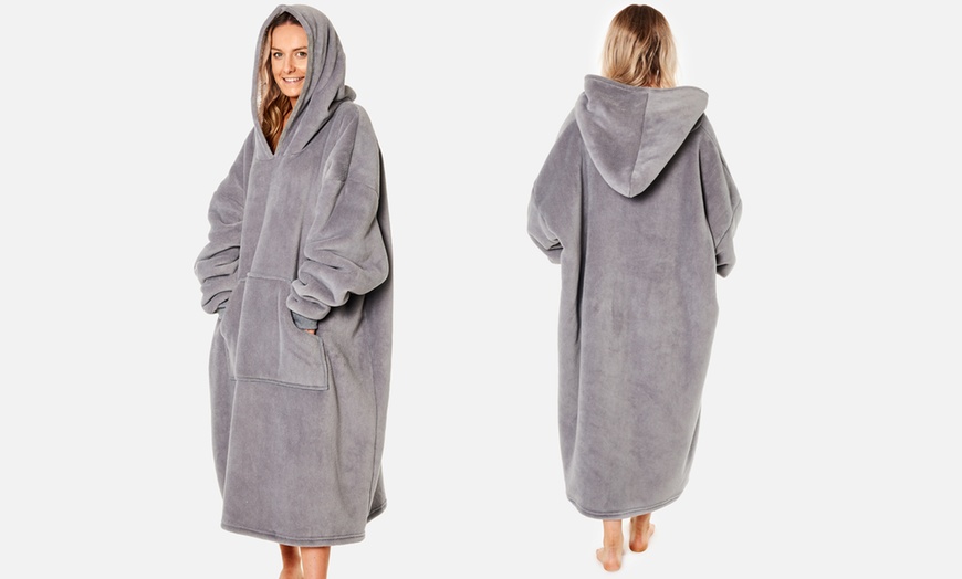 Image 2: Extra Long Oversized Sherpa Hoodie Blanket