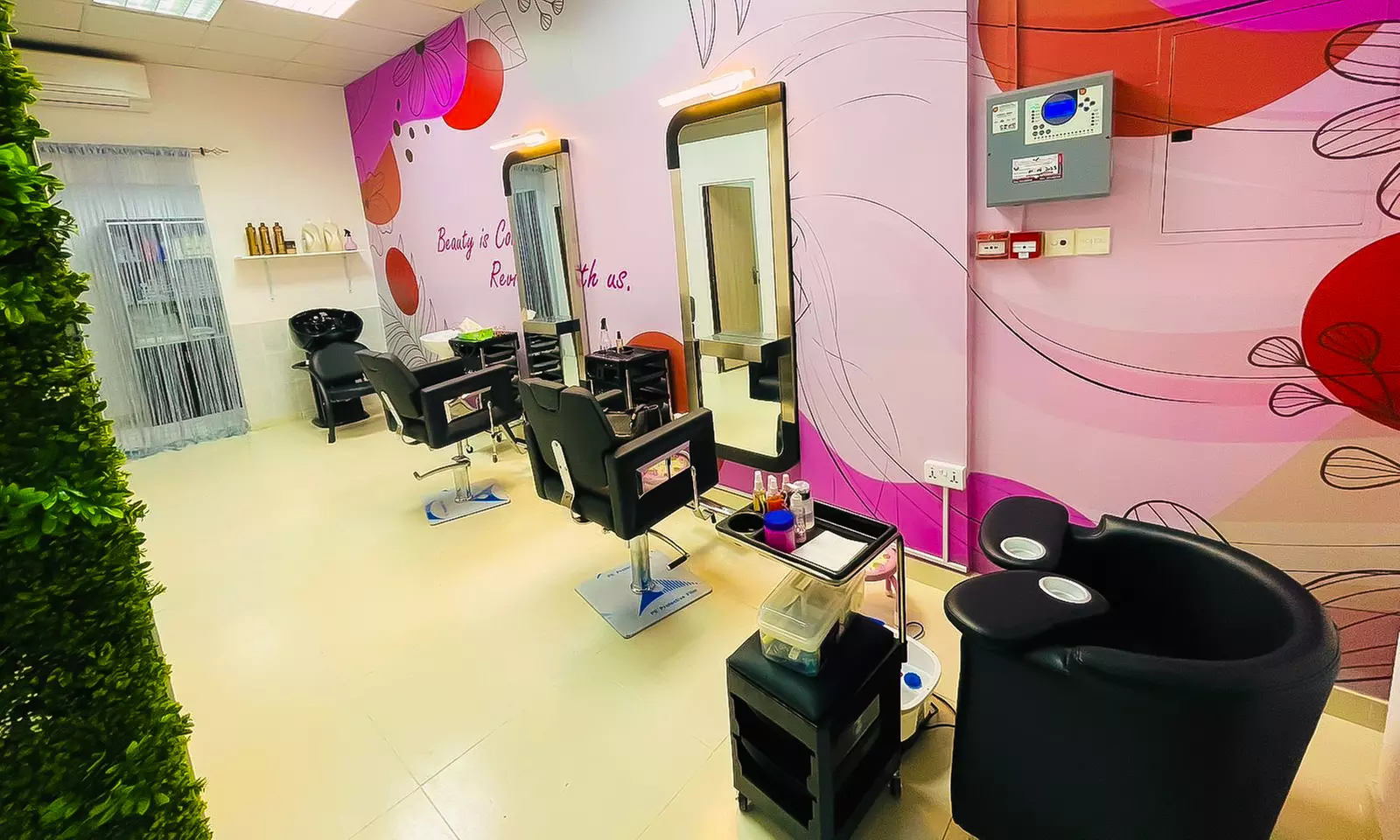 Glow Boosting One or Two Sessions of Hydra facial with RF Tightening