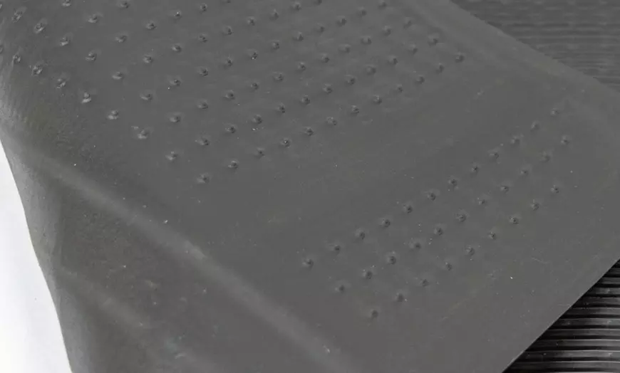 Image 5: Set de 4 tapis de voiture antidérapants