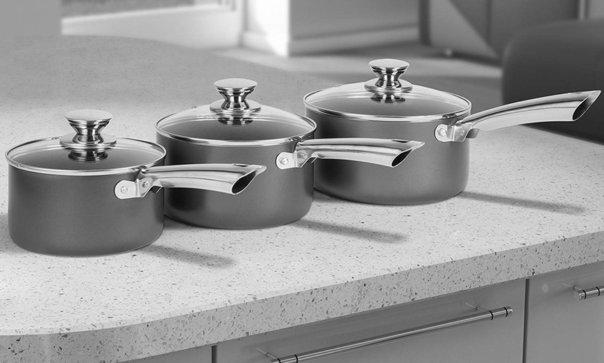 Image 9: Morphy Richards Accents Cookware
