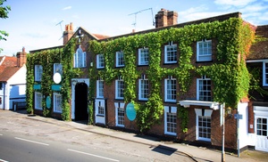 Surrey: 4* Room Stay with £40 Food Credit