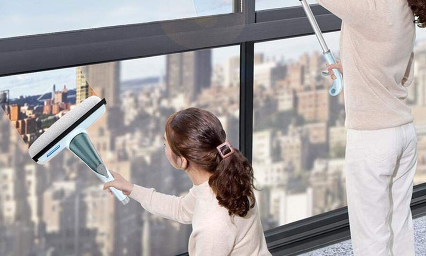 Image 2: Window Cleaning Kit with Spray