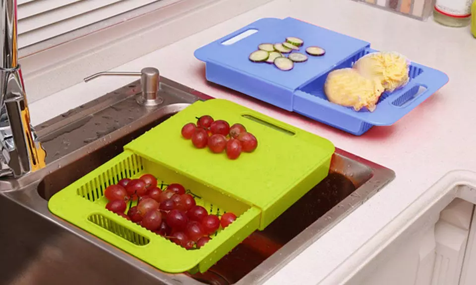 Spülbecken Multifunktions-Schneidebrett mit herausnehmbaren Auffangbehälter inkl. Siebfunktion in Grün und/oder Blau - Primary Image