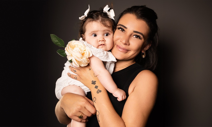 Image 1: Séance photos au choix bébé ou famille avec photos HD