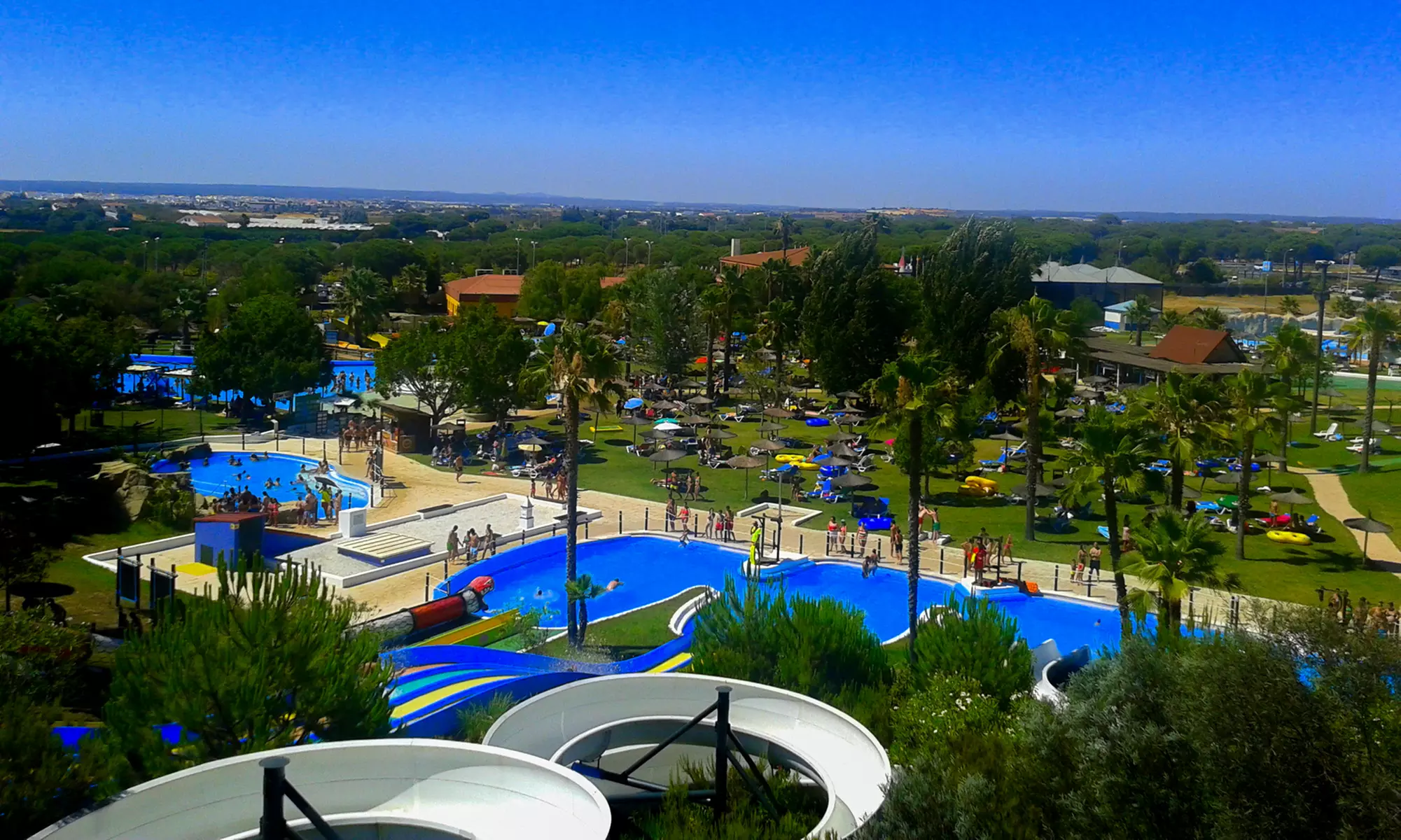 Adrenalina y diversión en Aquópolis Cartaya: entrada júnior o adulto