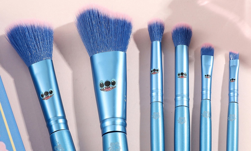 Image 2: Six Pieces of Stitch Inspired Makeup Brush Set