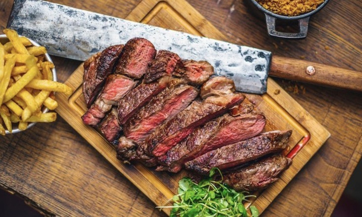 Up to 32% Off on Restaurant Speciality - Steak at Tudors Restaurant at The White Hart Hotel