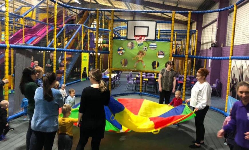 Image 5: Indoor Play Centre Entry