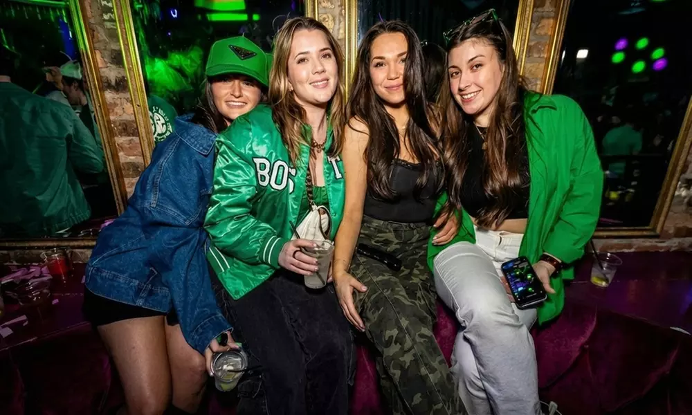 St. Patrick's Weekend Bar Crawl in Pittsburgh with Drink Specials