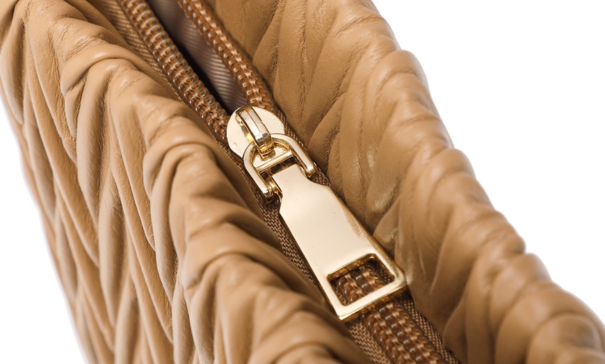 Image 5: PU Leather Quilted Chain Detail Shoulder Bag