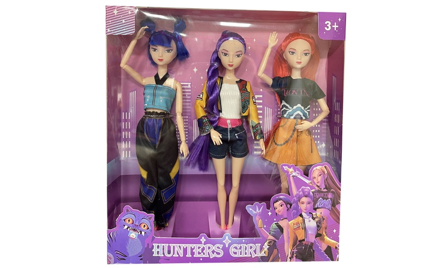 Image 3: 3-Piece Korean Pop Inspired Collectible Doll Set