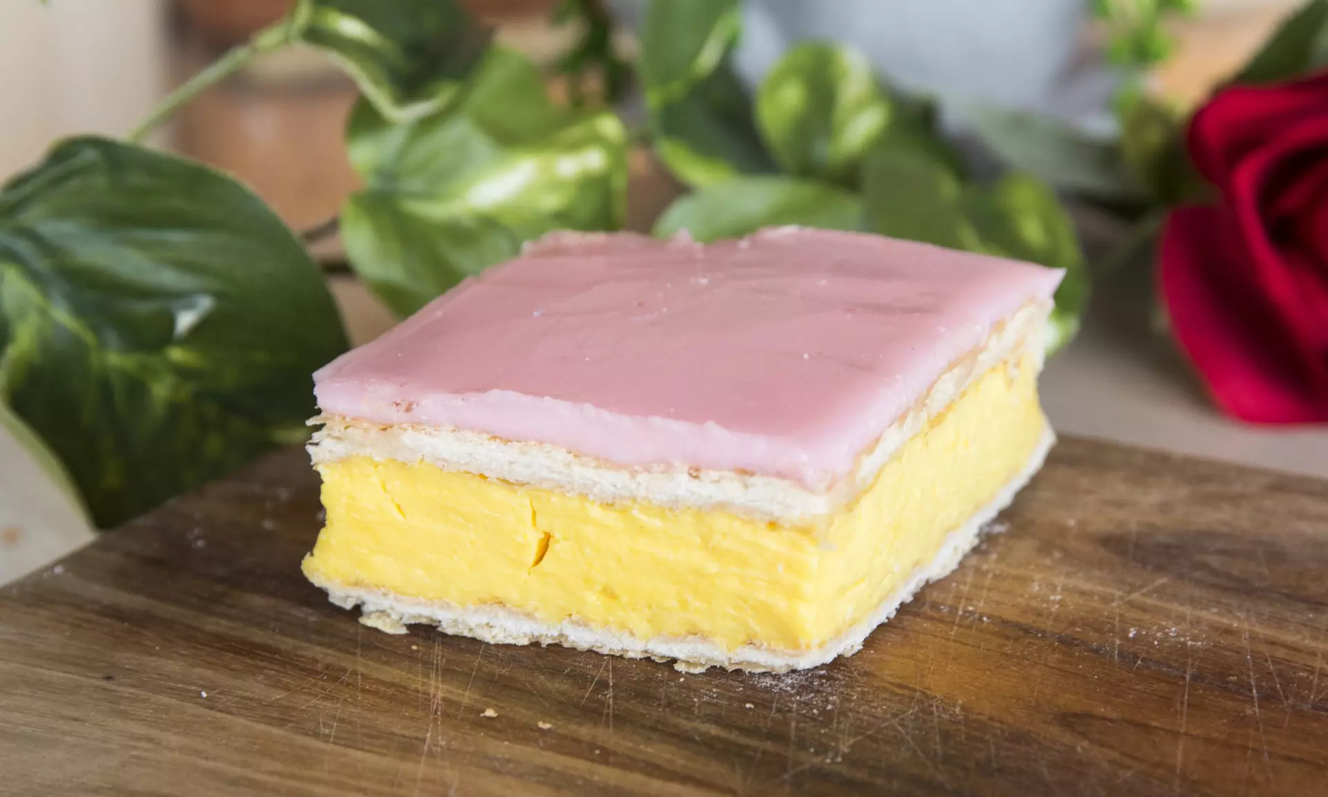 Chopin Patisserie - Sorrento's Box of 12, 24, 28, or 100 Assorted Petit Fours of Mixed Flavours (Up to 43% Off) - Image 4