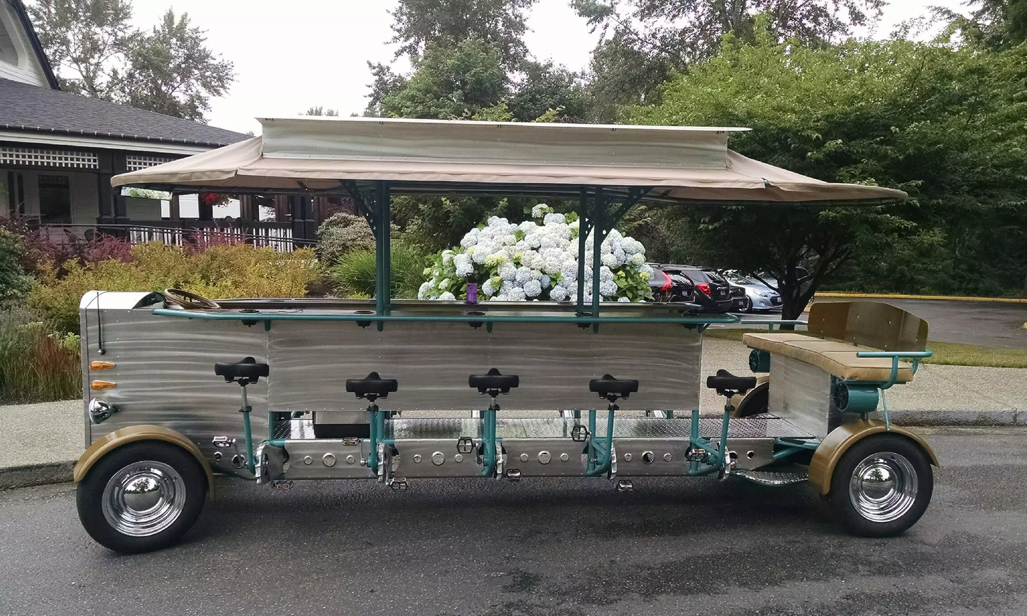 Winery and Brewery Bike Tour for 7 or 15 from Party Cycle NW (Up to 41% Off) - Primary Image