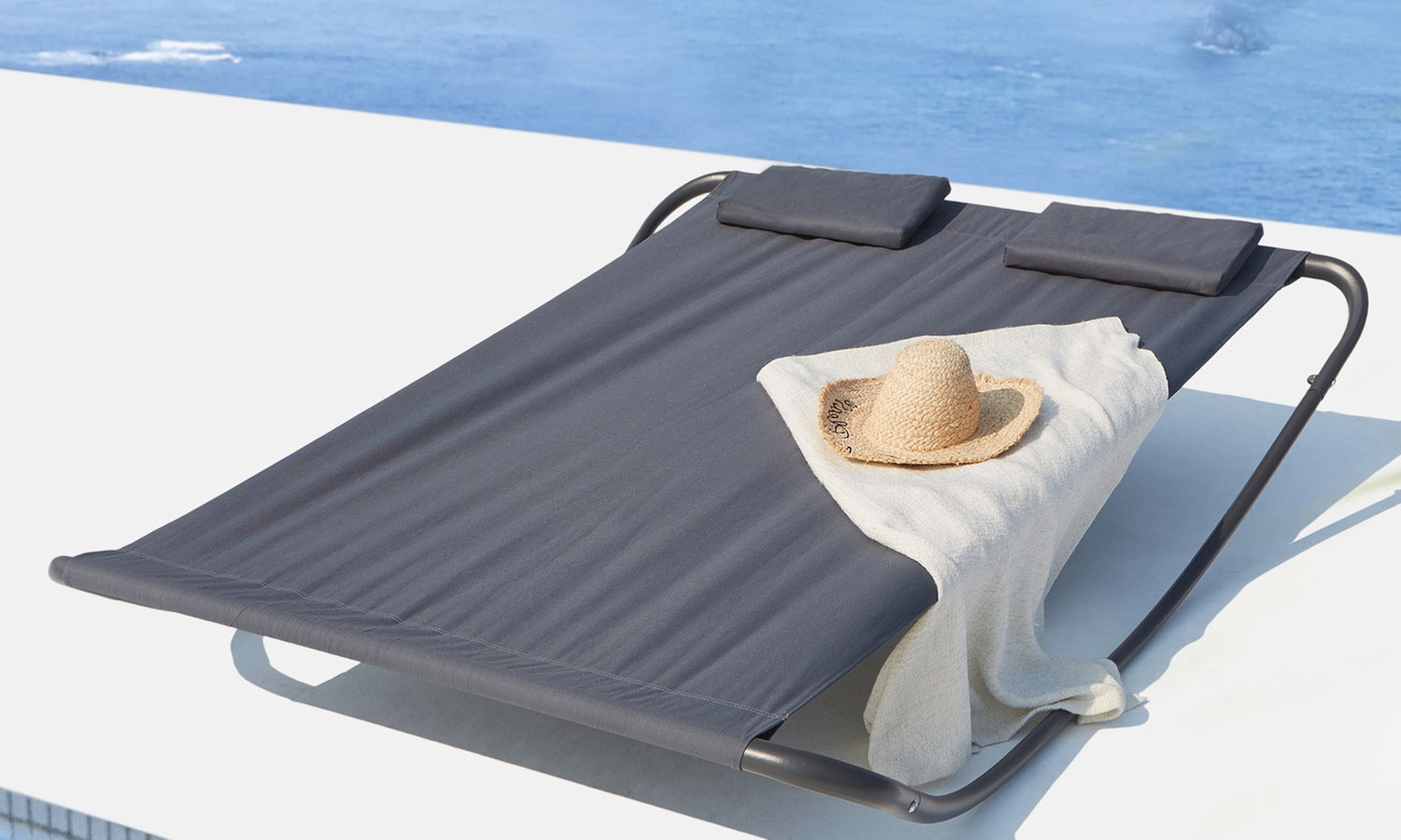 Lit de jardin transat à bascule "Cancun" de Kocoon Paris