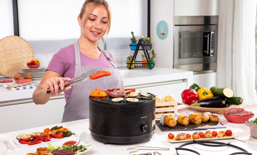 Image 2: Barbecue portatile a carbone InnovaGoods