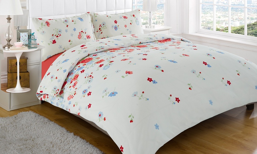 Image 8: Four-Piece Bumper Bed Sets