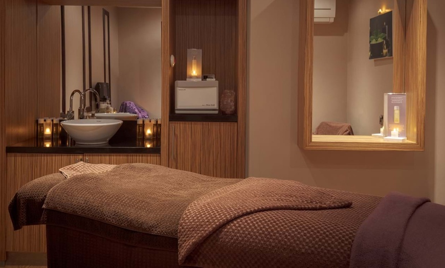 Image 5: Spa Day for 1 or 2 with Two 25 Minute Treatment, Lunch, & Prosecco 