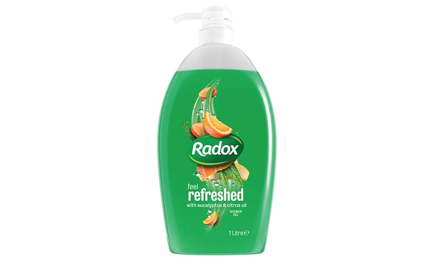 Image 2: Radox Muscle Relax Set