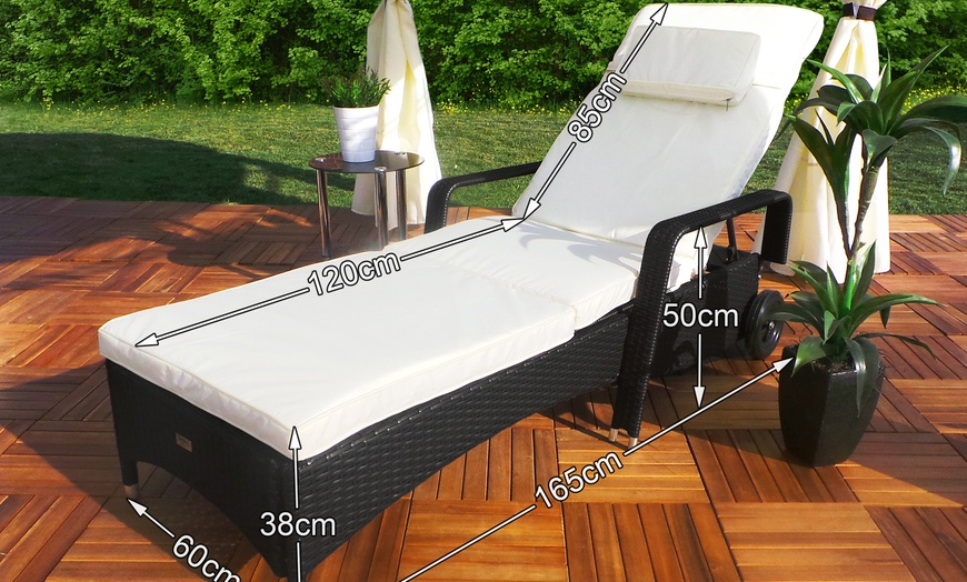 Image 3: Rattan-Effect Garden Lounger