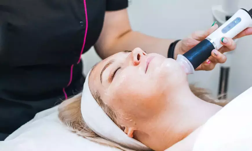 Skorzystaj z zabiegów wyszczuplających: rollmasaż, vacu bieżnia i inne