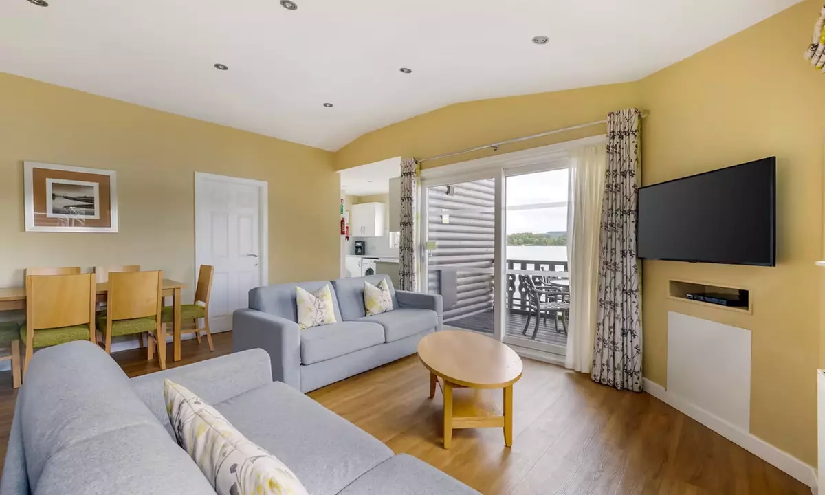 Relaxing Lakeside Lodges in Lancashire: Stay for up to 6 by the Lake