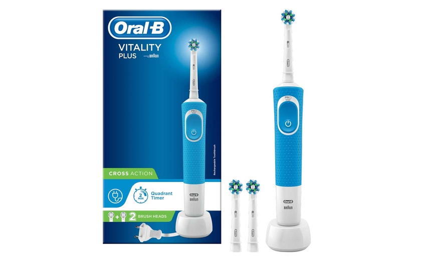 Image 4: Oral-B Vitality Electric Toothbrush