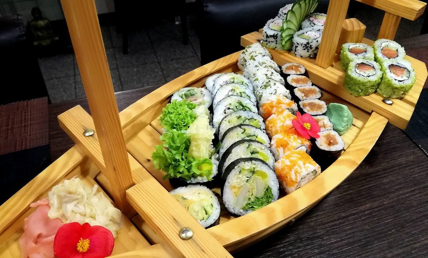 Image 2: Zestawy sushi: 34 lub 62 kawałki w Sekai Sushi