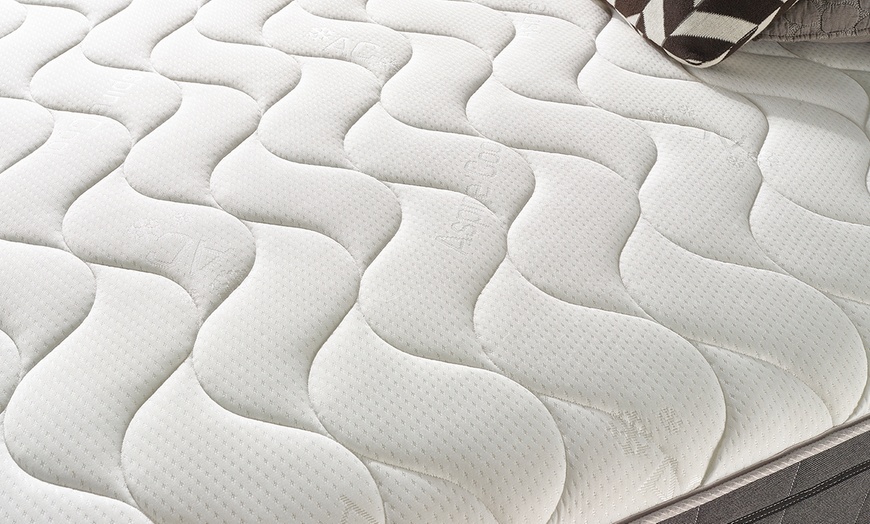 Image 4: 4000 Cosy Topper Pocket Mattress