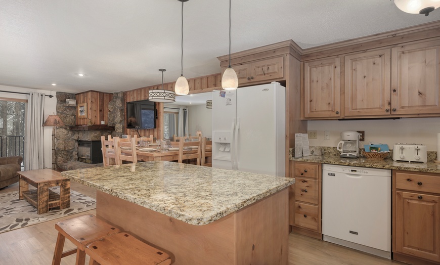 Image 13: Mountain-View Condos in Colorado with Indoor Pool & Shuttle Access