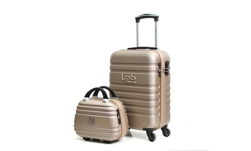 Image 17: Trolley Bag and Vanity Case Set