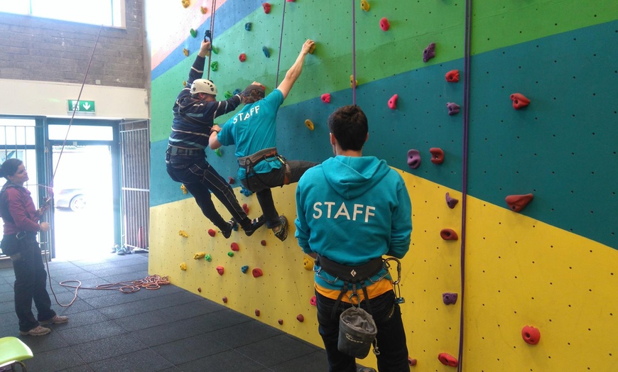 Image 7: Adult Taster Climbing Session